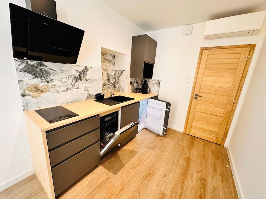 Les Appartements De Nana 4 - Studio Hypercentre, Rue Meynadier, Palais & Plage, Clim, Wifi Cannes Exteriér fotografie